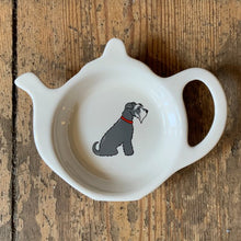 Load image into Gallery viewer, A fabulous tea bag dish for all Schnauzer lovers.  Presented in its very own kraft gift box to make the perfect present.
