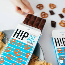 Load image into Gallery viewer, HiP chocolate bar - salty pretzel
