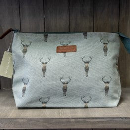 Highland stag  - wash bag