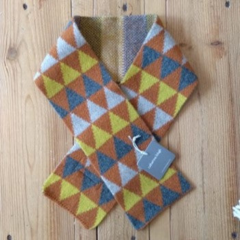 Lambswool scarf - triangle - rust