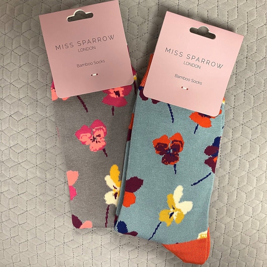 Violas socks