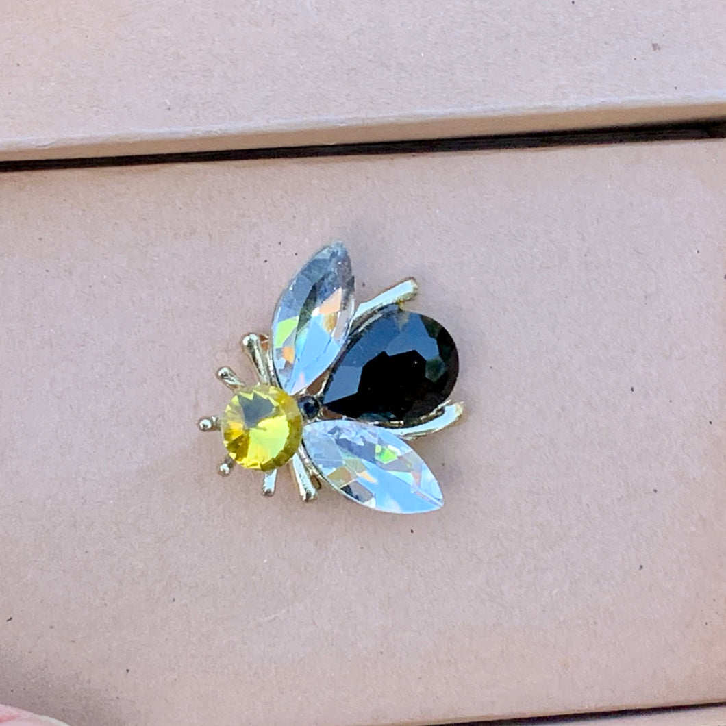 Luna bee pin brooch - black