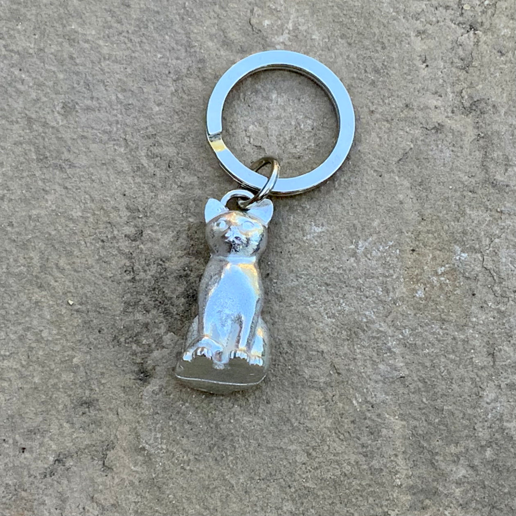 Cat pewter key ring