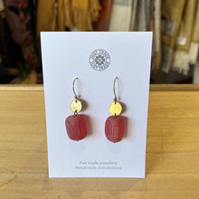 Load image into Gallery viewer, Fire triangle barrel earrings - red
