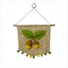 Load image into Gallery viewer, Leaf &amp; acorn wall pennant
