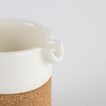 Load image into Gallery viewer, Earthware milk jug - cream
