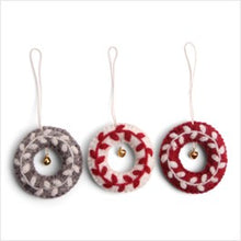 Load image into Gallery viewer, Christmas decoration - mini wreath ornaments
