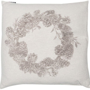 Silbretta cushion - pinecone wreath
