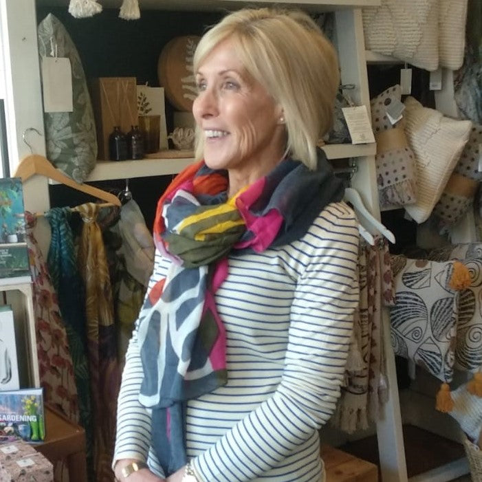 Honeycomb bee print scarf - navy/orange