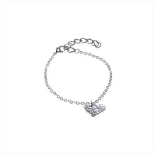 Load image into Gallery viewer, Silver plated heart bracelet
