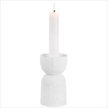 Load image into Gallery viewer, Porcelain candle holder - Stella

