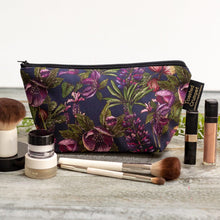Load image into Gallery viewer, The Mulberry collection - Pure - washbag
