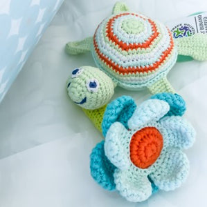 Crochet turtle rattle - green