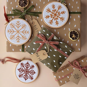 Snowflake decorations cross stitch kit