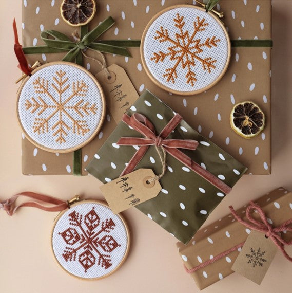 Snowflake decorations cross stitch kit
