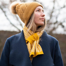 Load image into Gallery viewer, Scandi pattern short pull-through scarf - available in various colours
