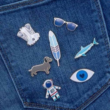 Load image into Gallery viewer, Astronaut enamel pin
