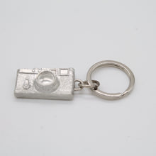 Load image into Gallery viewer, Camera pewter key ring
