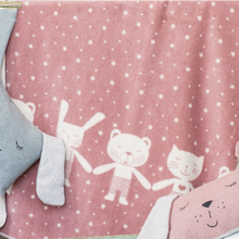 Load image into Gallery viewer, Maja friends blanket - pink
