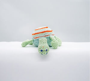 Crochet turtle rattle - green