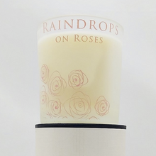 Load image into Gallery viewer, Raindrops on Roses candle - orange, cedarwood &amp; clove
